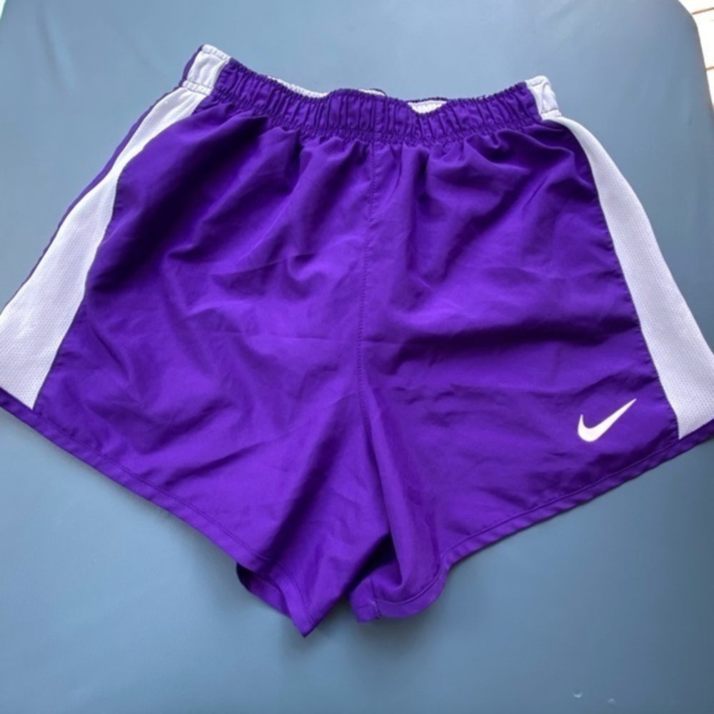 Nike Running Shorts‎ Women’s Size Small  Purple-White Drawstring Pocket